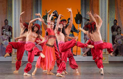 Hrvatsko narodno kazalište u Zagrebu: Ludwig Minkus, Bajadera, kor. Vasilij Medvedev (rema izvorniku Mariusa Patipaa), foto: © Mirko Cvjetko