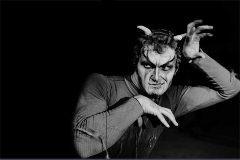 Damir Novak kao Đavo u baletu Đavo u selu