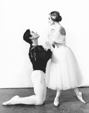 Đurđica Ludvig (Giselle) i Joseph Savino (Albrecht) – Adolphe Adam, Giselle, Gradimir Hadžislavković (prema Lavrovskom), HNK u Zagrebu, 1965.