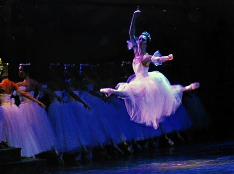 Ervina Suleimanova (Giselle) - HNK u Zagrebu, Adolphe Adam, Giselle, foto: Saša Novković