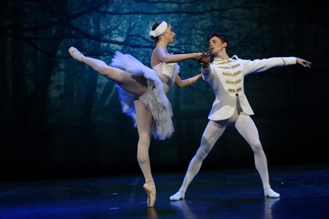 Hrvatsko narodno kazalište Ivana pl. Zajca: Gala balet – najljepši ulomci klasičnog i suvremenog repertoara, odabir Balázs Baranyai, Oksana Brandiboura Kožul, Dmitri Andrejčuk