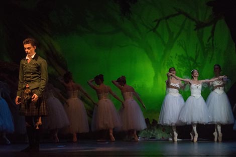 Hrvatsko narodno kazalište Split: Herman Severin Løvenskiold, La Sylphide, kor. Karina Elver (prema Augustu Bournonvilleu)