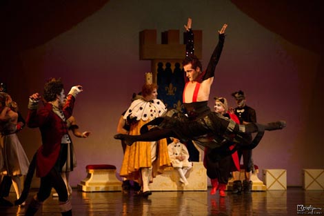 Hrvatsko narodno kazalište u Osijeku: Bruno Bjelinski, Mačak u čizmama, kor. Ljiljana Gvozdenović, foto: Kristijan Cimer