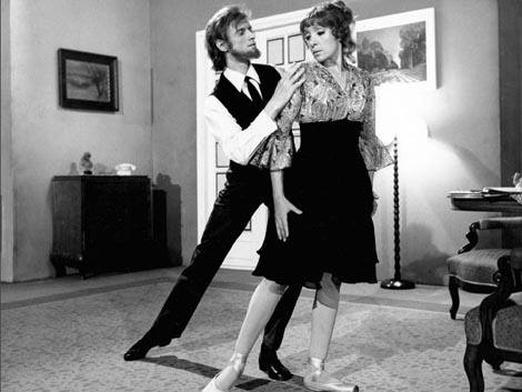 Štefan Furijan i Maja Bezjak u baletnom filmu Točka vrenja, autorica Maja Bezjak, 1974.