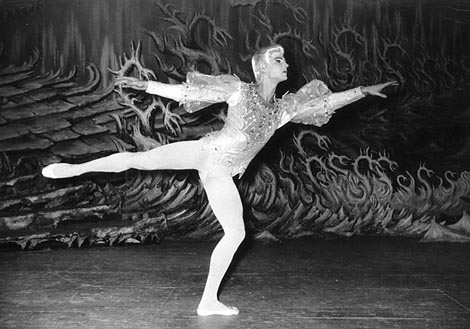 Miljenko Banović kao princ u baletu Pepeljuga