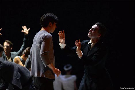 Hrvatsko narodno kazalište u Zagrebu: Henrik Ibsen – Edvard Grieg – Edward Clug, Peer Gynt, kor. Edward Clug, foto: Novković