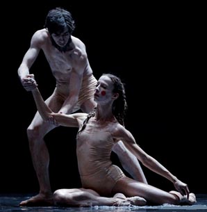 Hrvatsko narodno kazalište u Zagrebu: Igor Stravinski, Posvećenje proljeća, kor. Edward Clug, foto: © Mirko Cvjetko