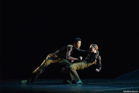 „S“, kor. Philippe Kratz – Hrvatsko narodno kazalište u Zagrebu: Francesco Nappa – Massimiliano Volpini – Philippe Kratz, Prelaženje linije – Večer tri baleta, foto: Novković