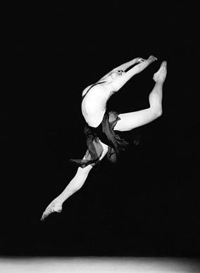 Vesna Butorac Blaće u baletu Đavo u selu, kor. Pia i Pino Mlakar