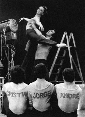 Vesna Butorac Blaće i članovi trupe New London Ballet