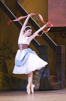 Natalia Osipova (Lisa); Royal Opera House, London: Vragolasta djevojka (The Wayward Daughter), kor. Frederick Ashton, foto: ©ROH, Tristram Kenton, 2015.