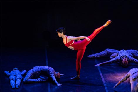 Béjart Ballet Lausanne: L Oiseau de Feu (Žar ptica), kor. Maurice Béjart, foto: © BBL - Gregory Batardon