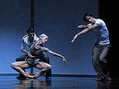 Ovidiu Muscalu, Edina Pličanić i Eugen Dobrescu u baletu Idi vidi kor. Lea Mujića, HNK u Zagrebu, foto: Saša Novković